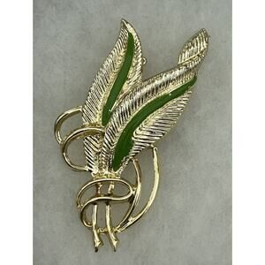 Vtg Gold Tone/Enamel Leaf Brooch